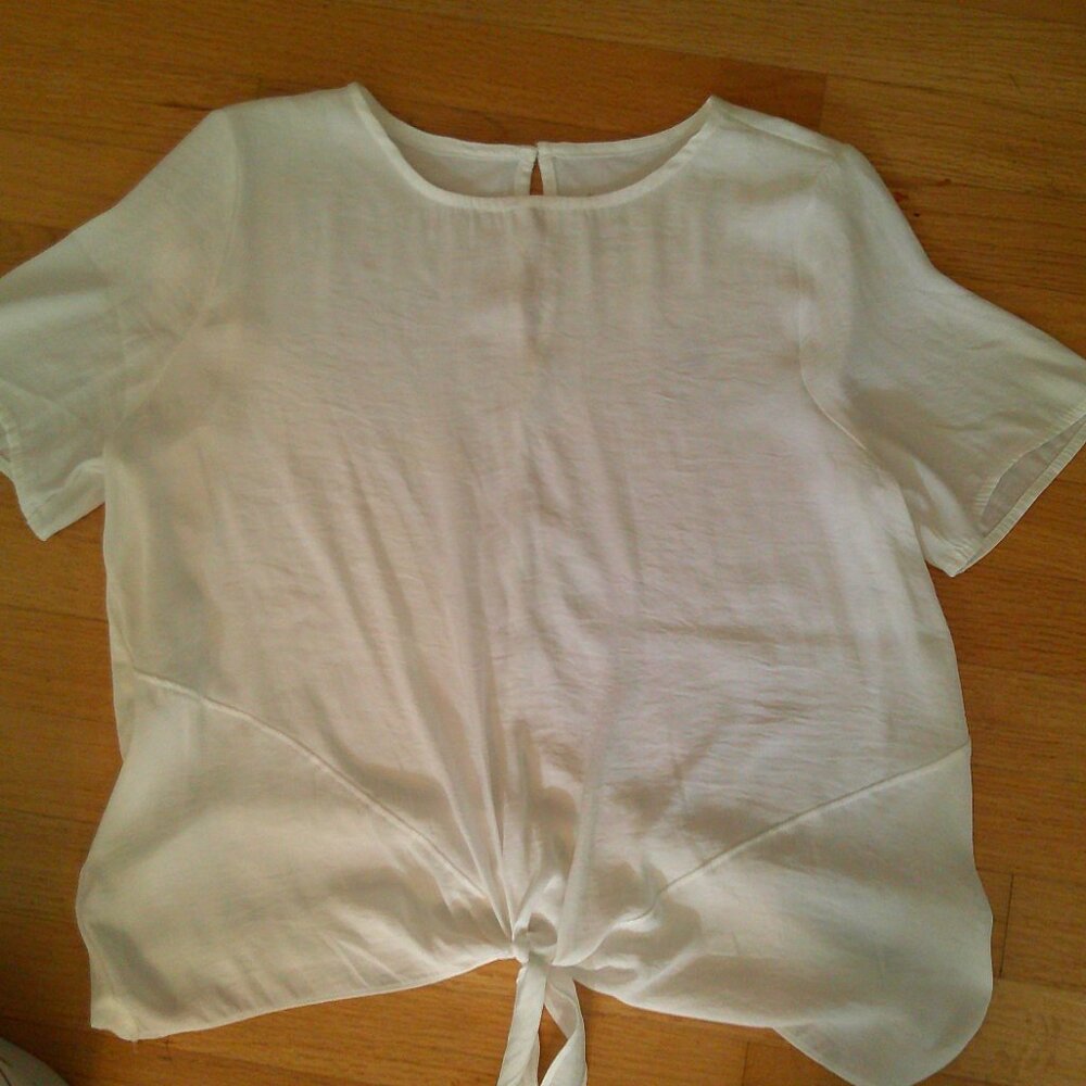 A New Day White Top with tie.    Size Medium